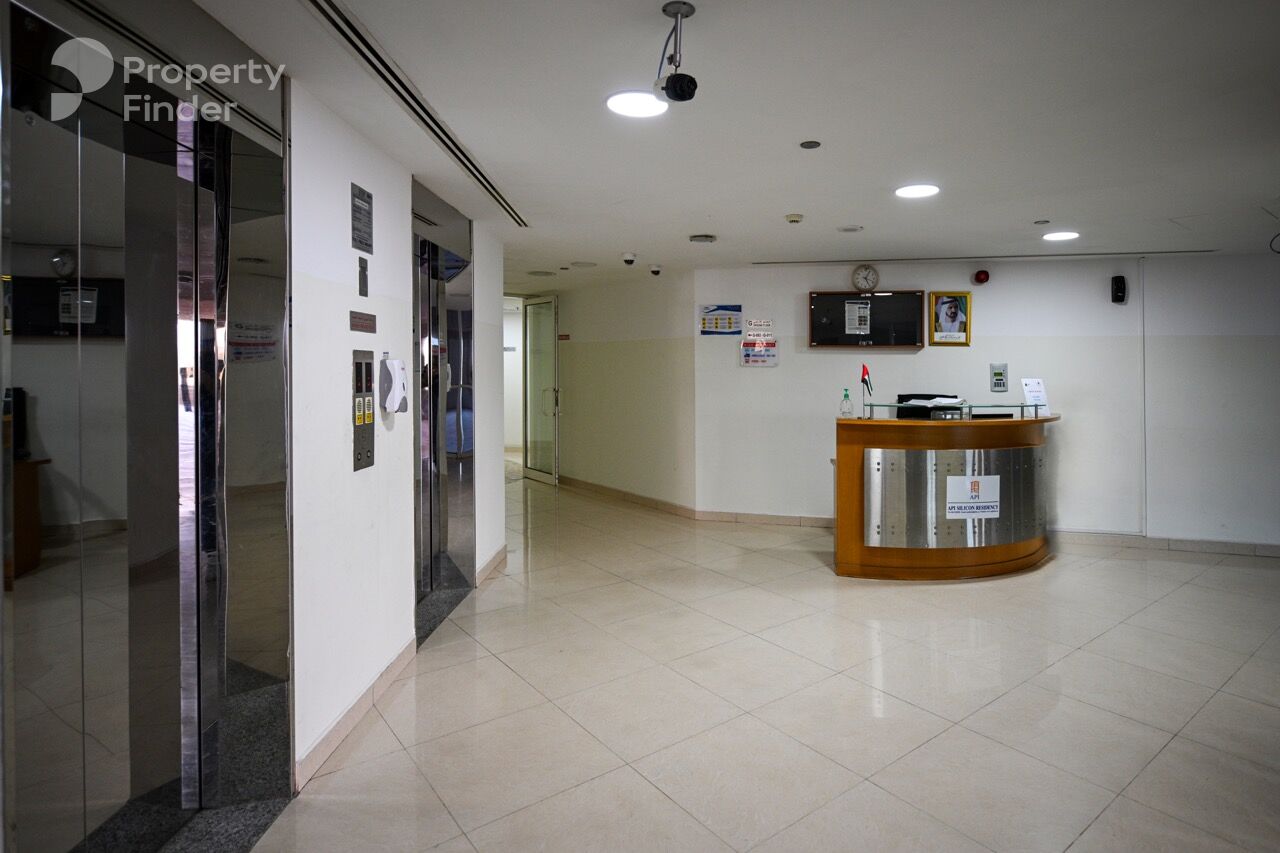 Gallery mosaic item small first