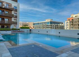 Image for Adults Swimming Pool in Eaton Place