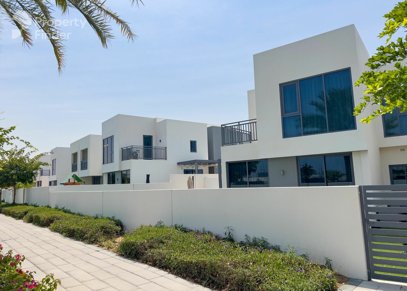 Gallery mosaic item small first