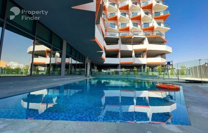 Gallery mosaic item small first