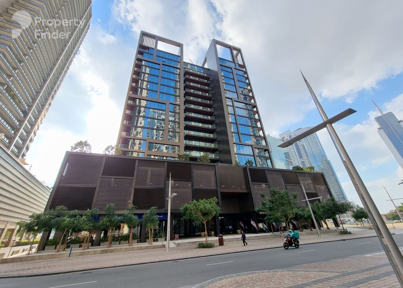 Gallery mosaic item small first