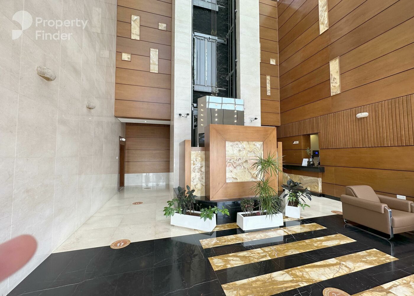 Gallery mosaic item small first