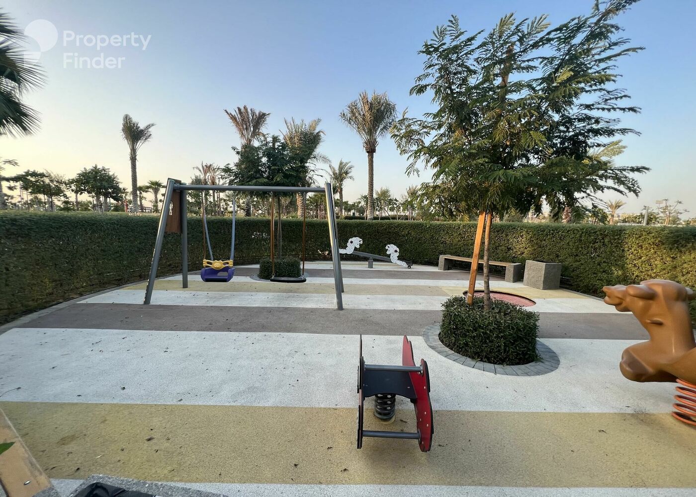 Gallery mosaic item small first