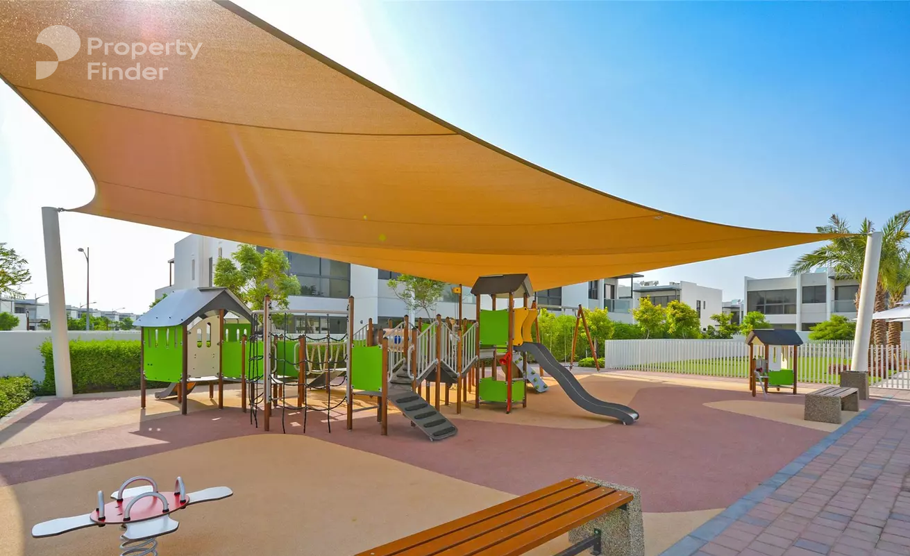 Gallery mosaic item small first