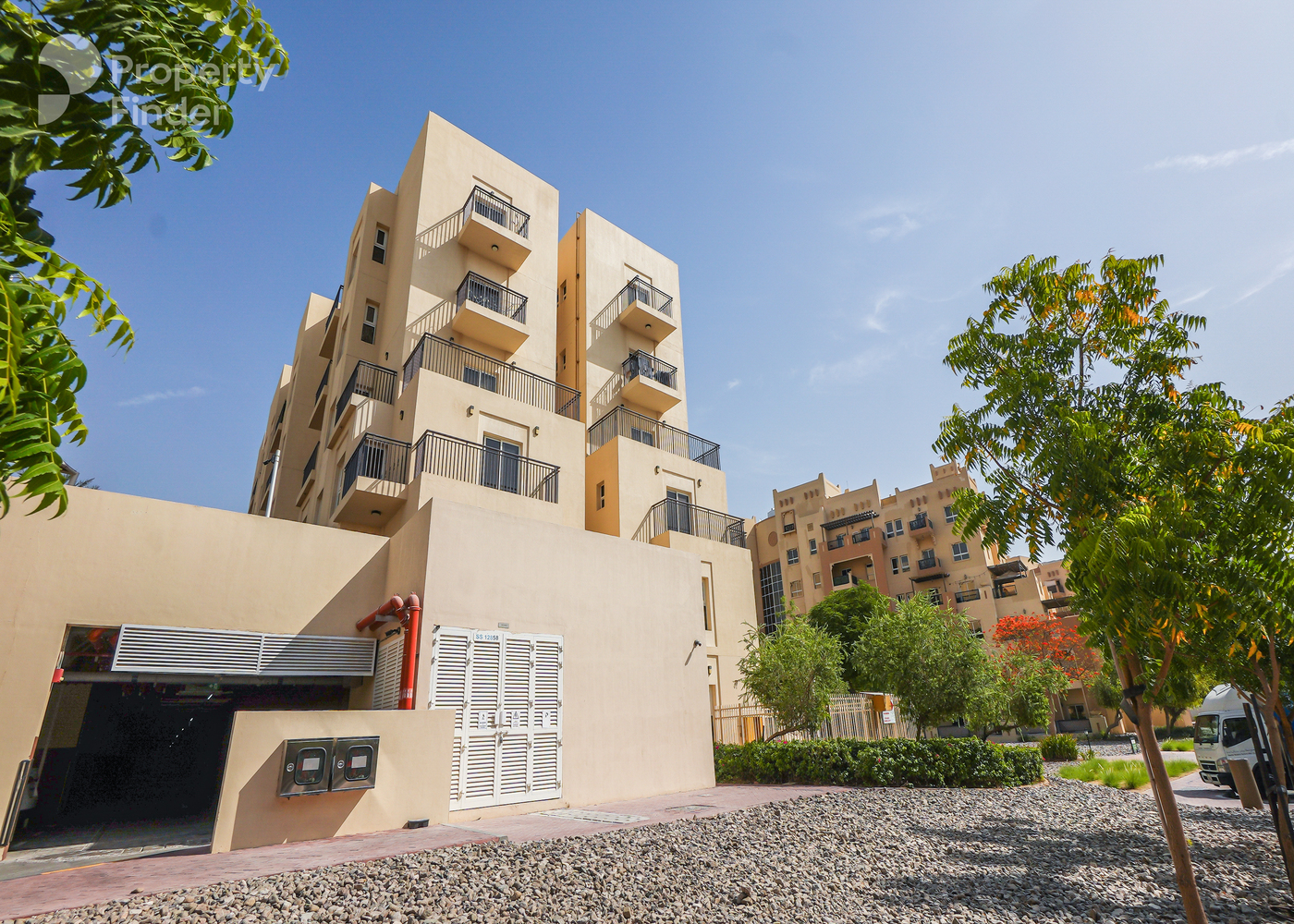 Gallery mosaic item small first