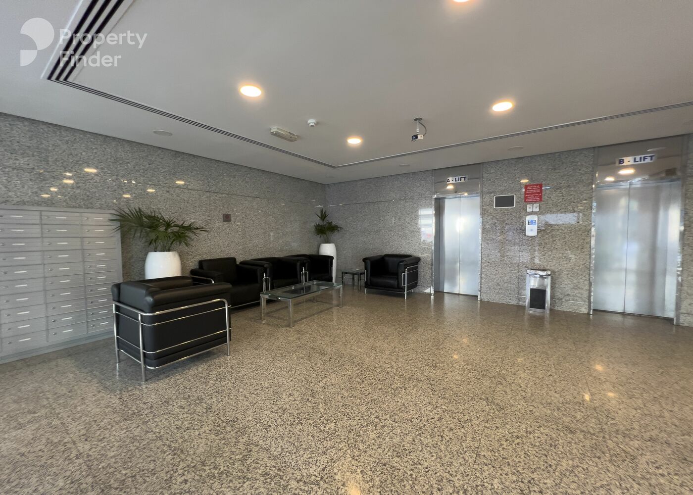 Gallery mosaic item small first