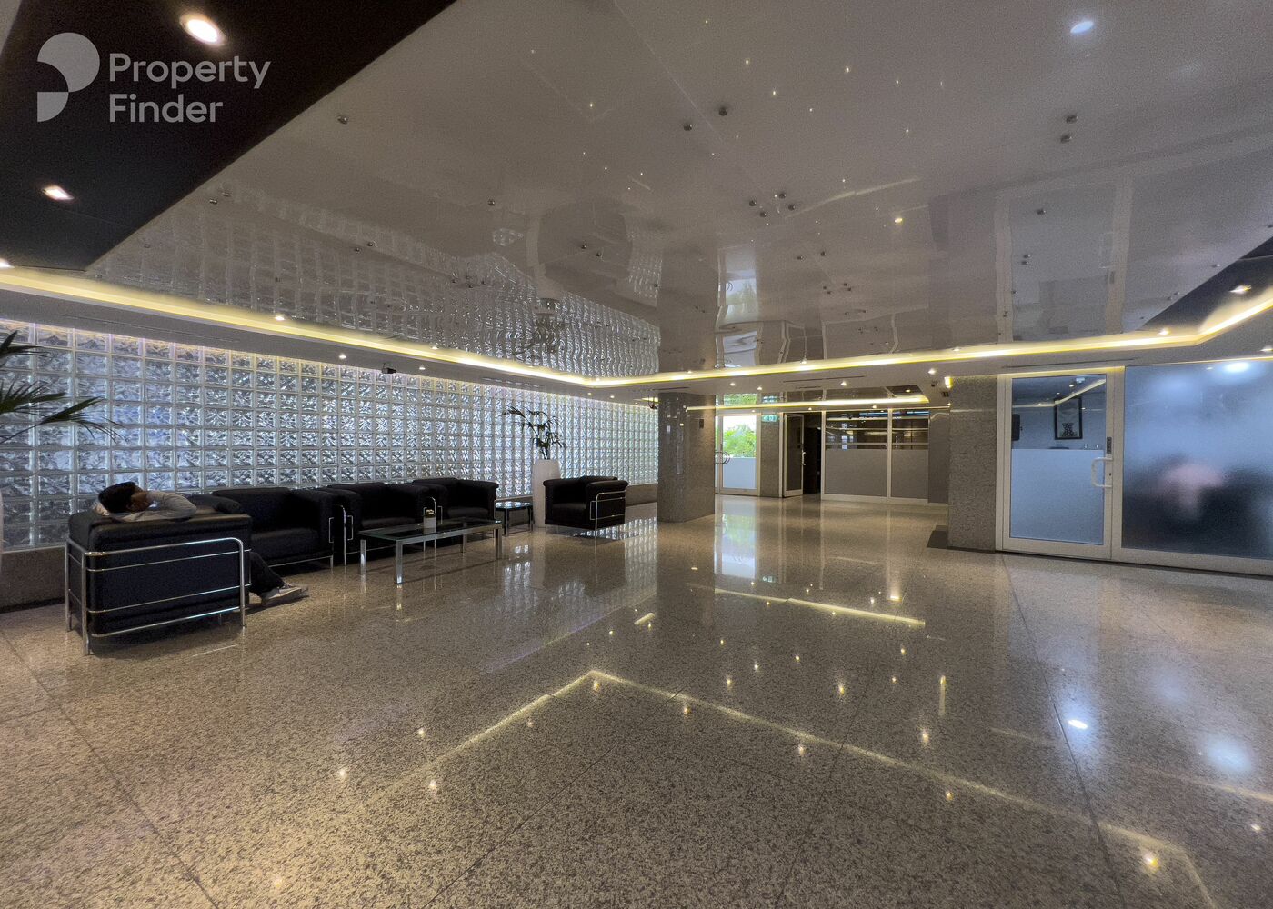 Gallery mosaic item small first