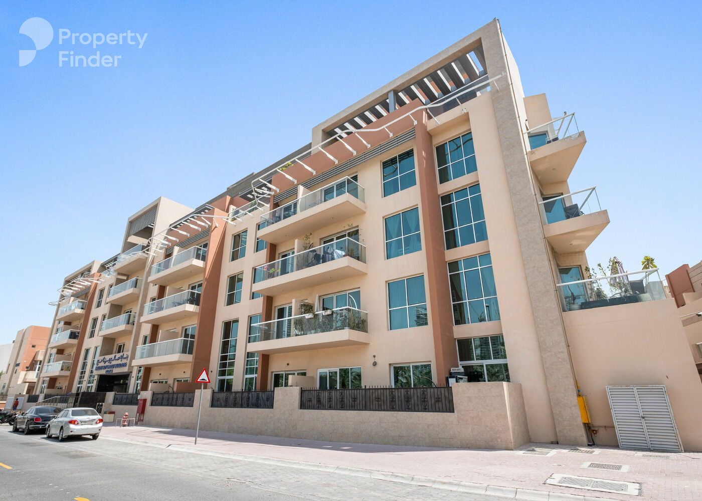 Gallery mosaic item small first