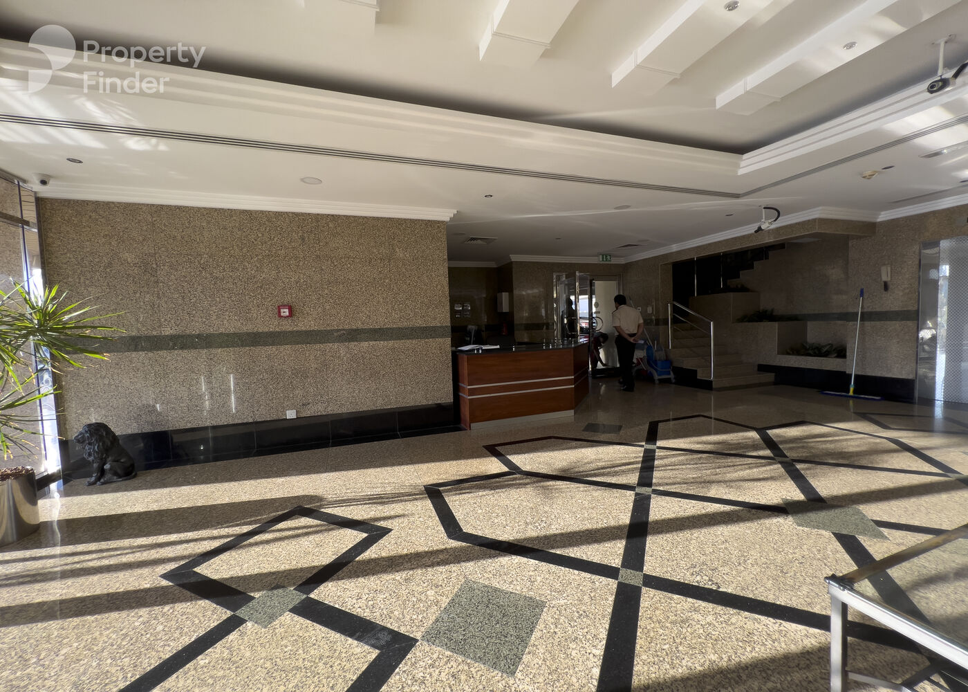 Gallery mosaic item small first