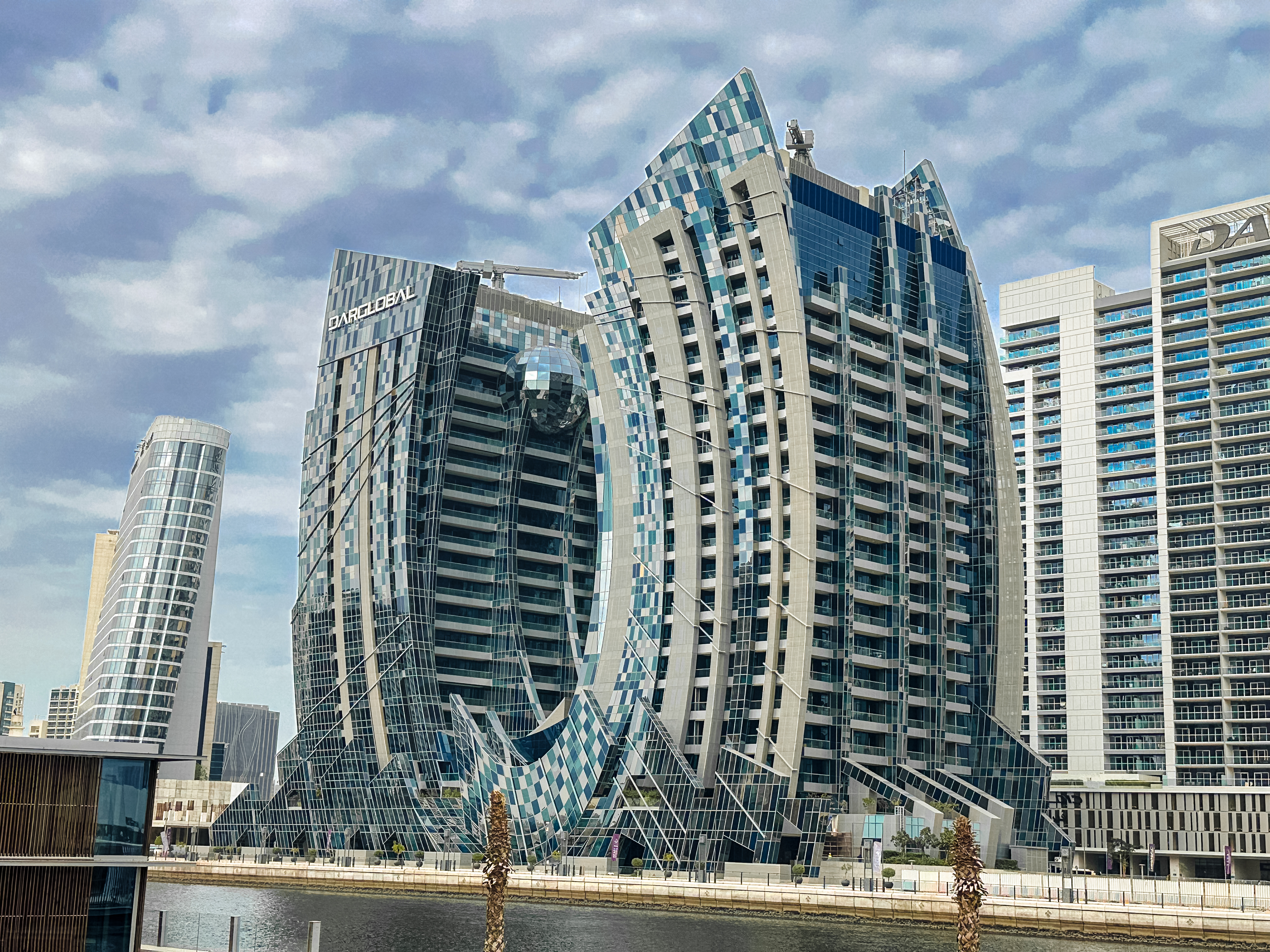 J ONE Tower B
