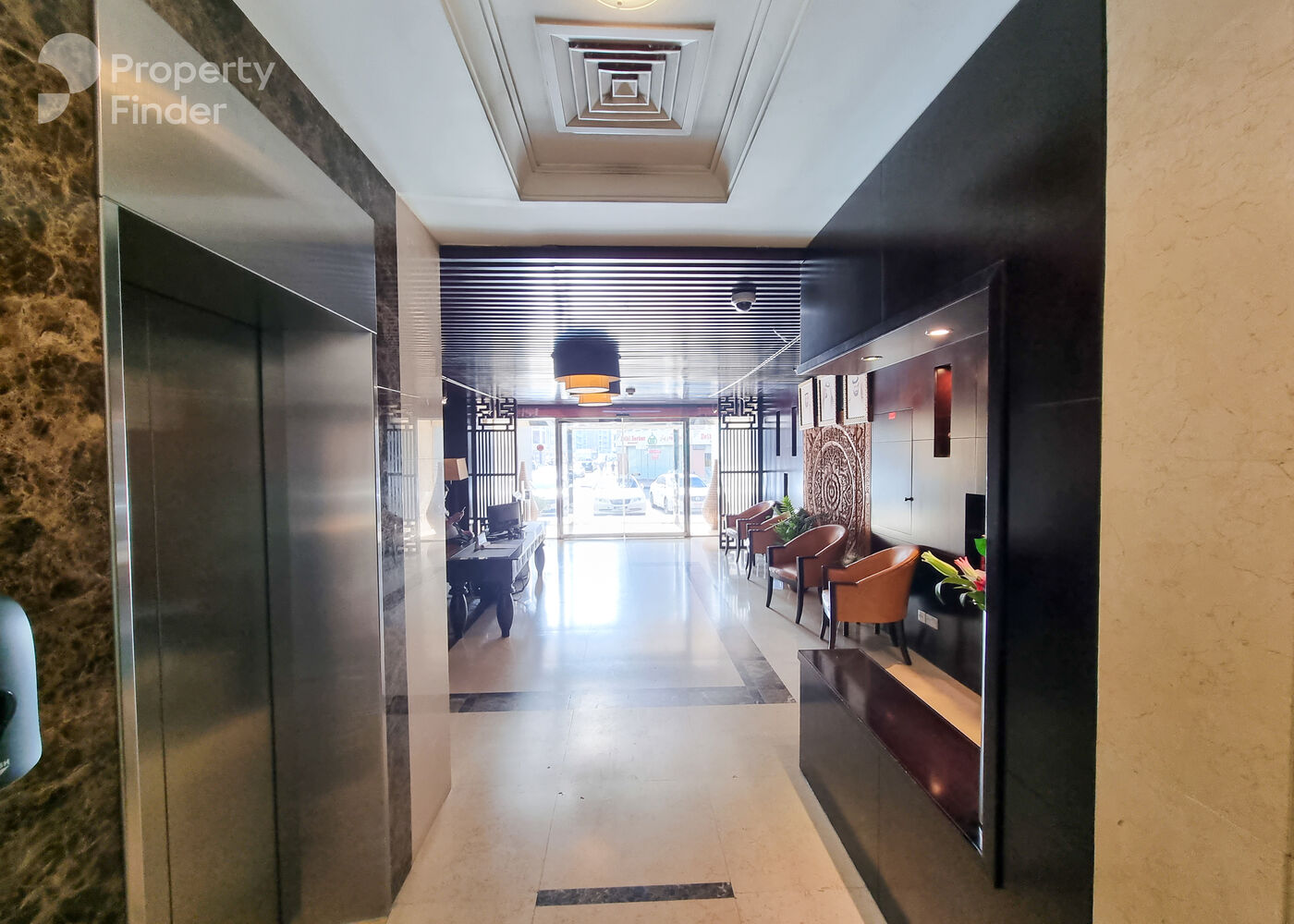 Gallery mosaic item small first