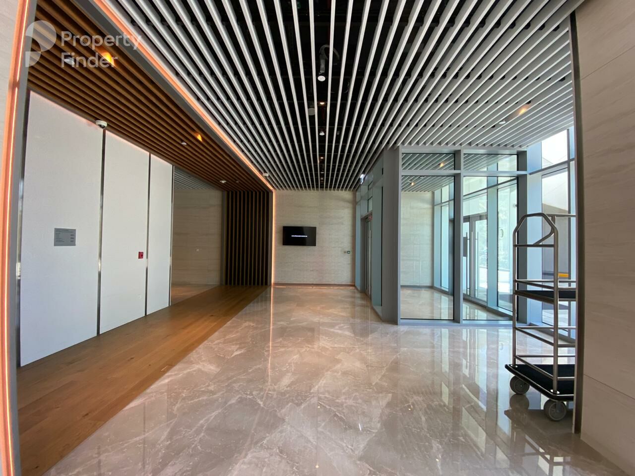 Gallery mosaic item small first