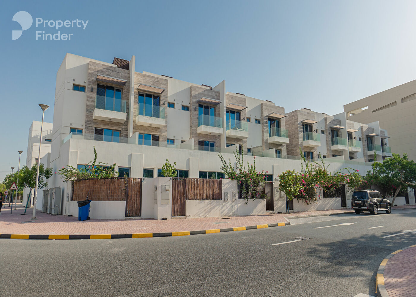 Gallery mosaic item small first