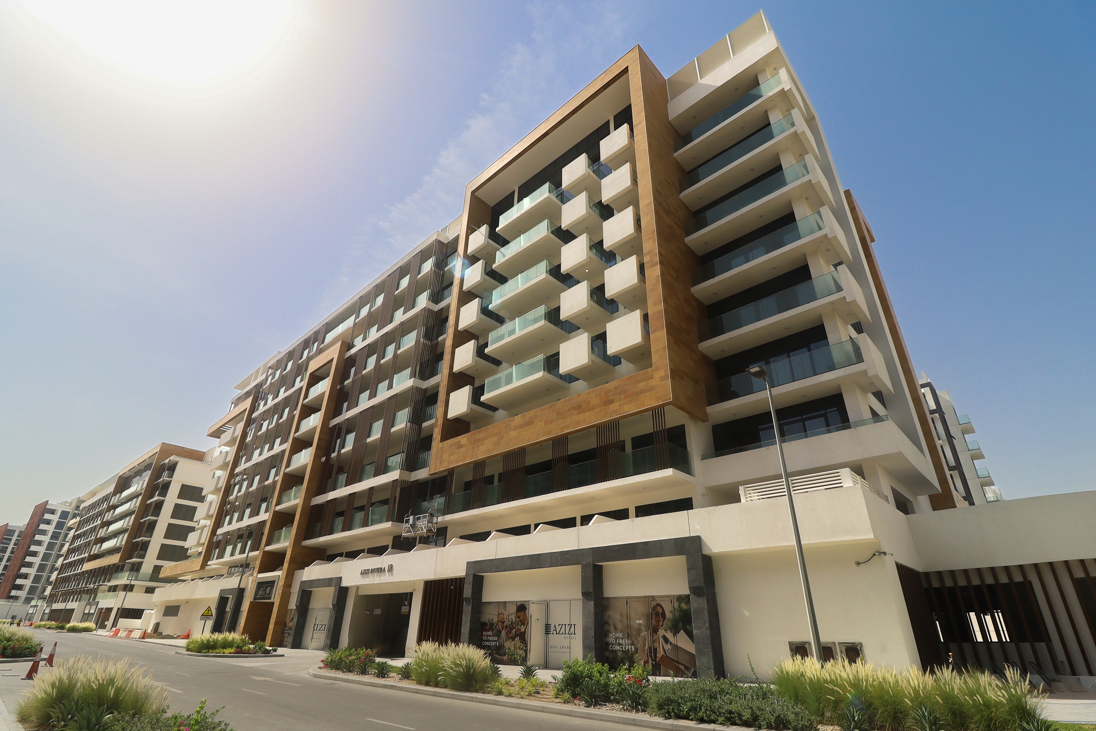 Azizi RIviera 18