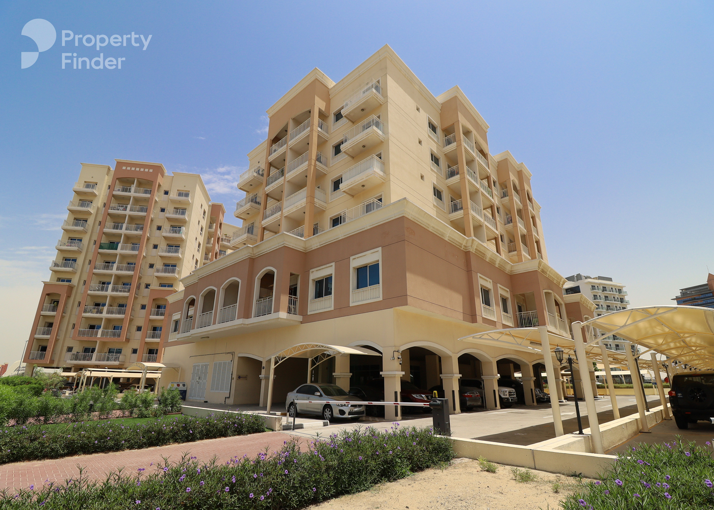 Gallery mosaic item small first