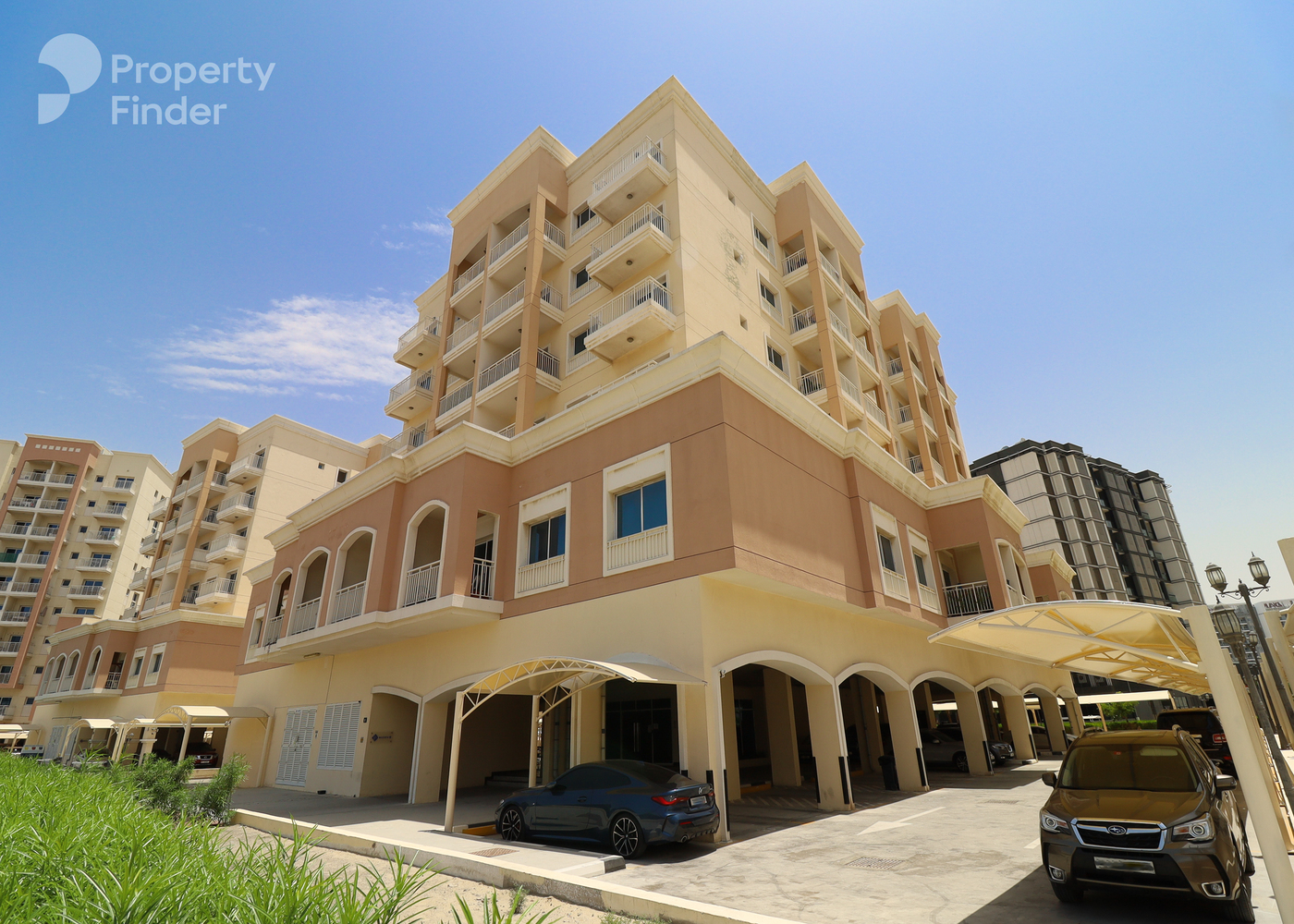 Gallery mosaic item small first