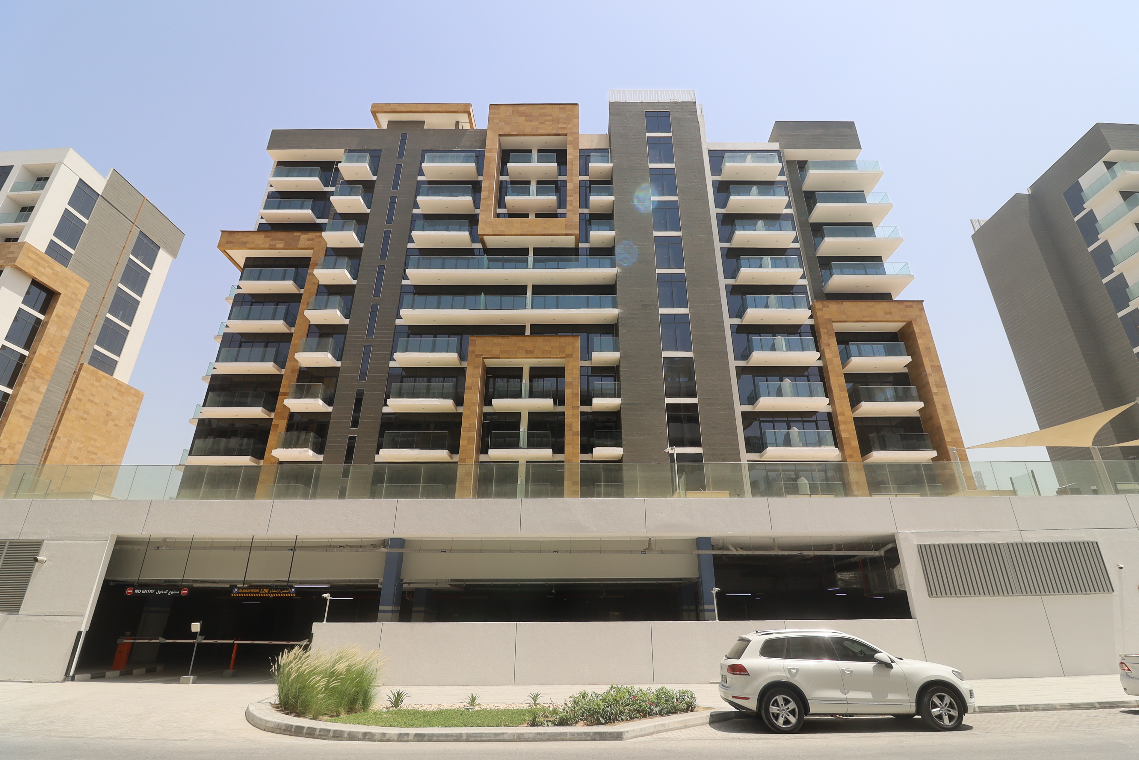 Azizi Riviera 21