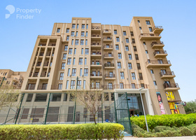 Zahra Breeze Apartments 4A Towers