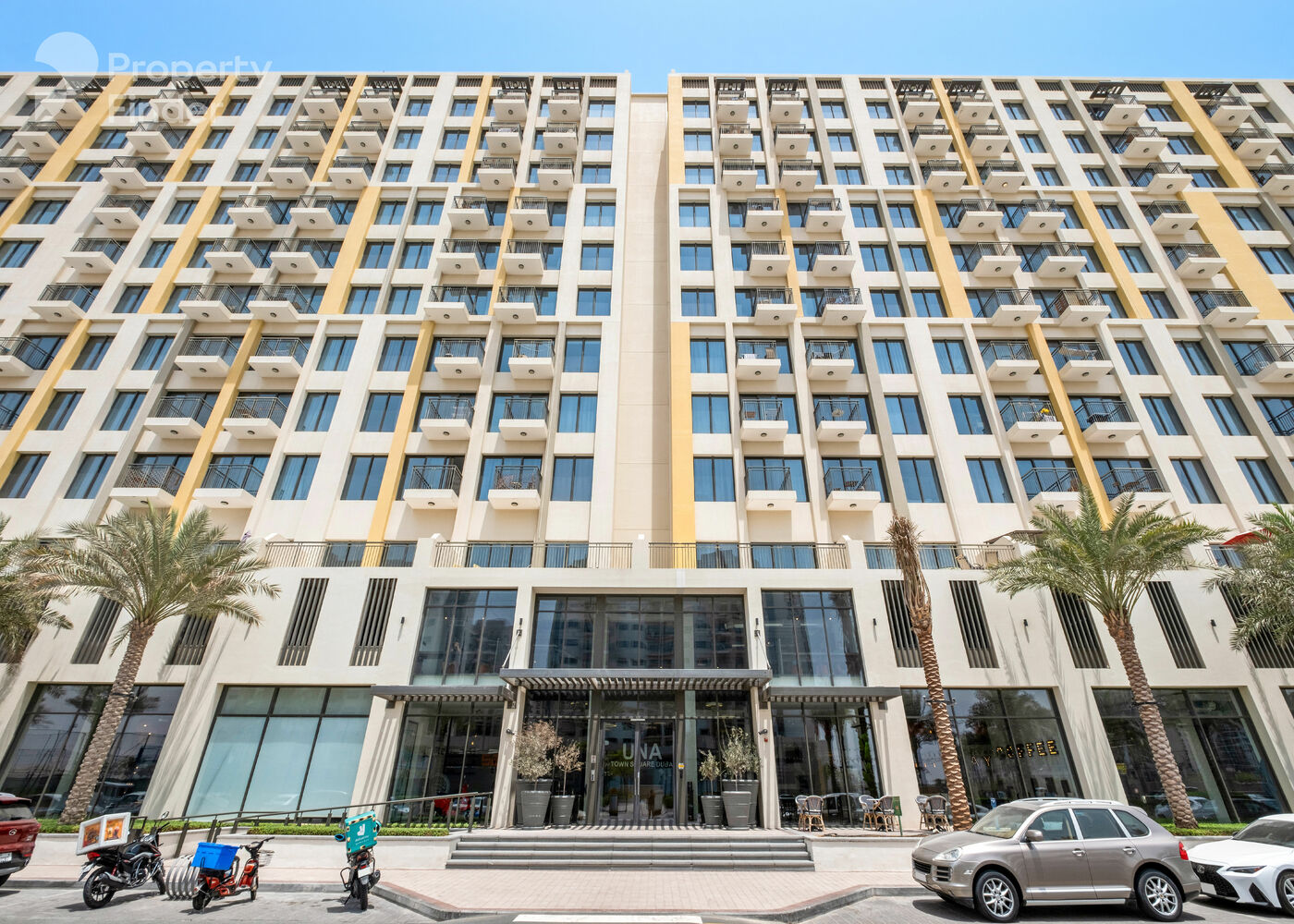 Gallery mosaic item small first