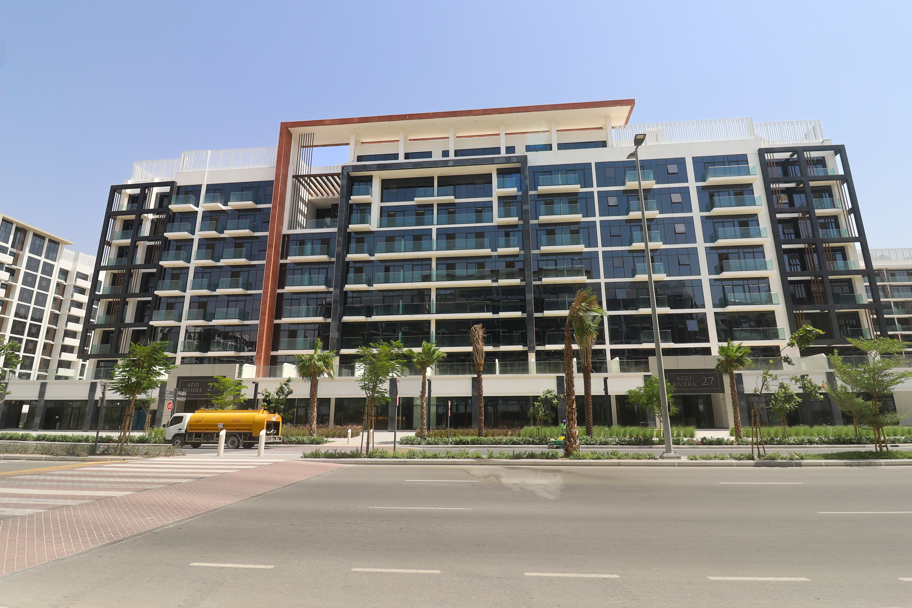 Azizi Riviera 27