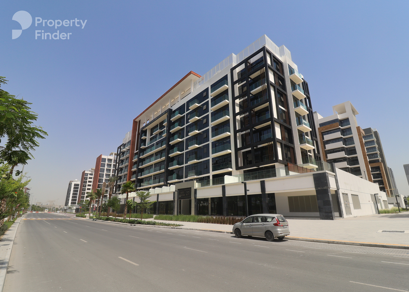 Gallery mosaic item small first