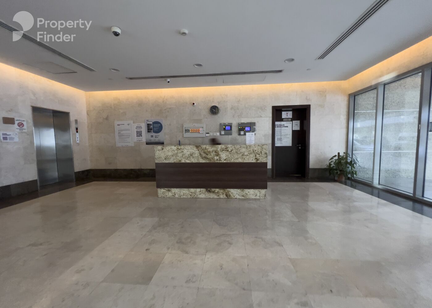 Gallery mosaic item small first