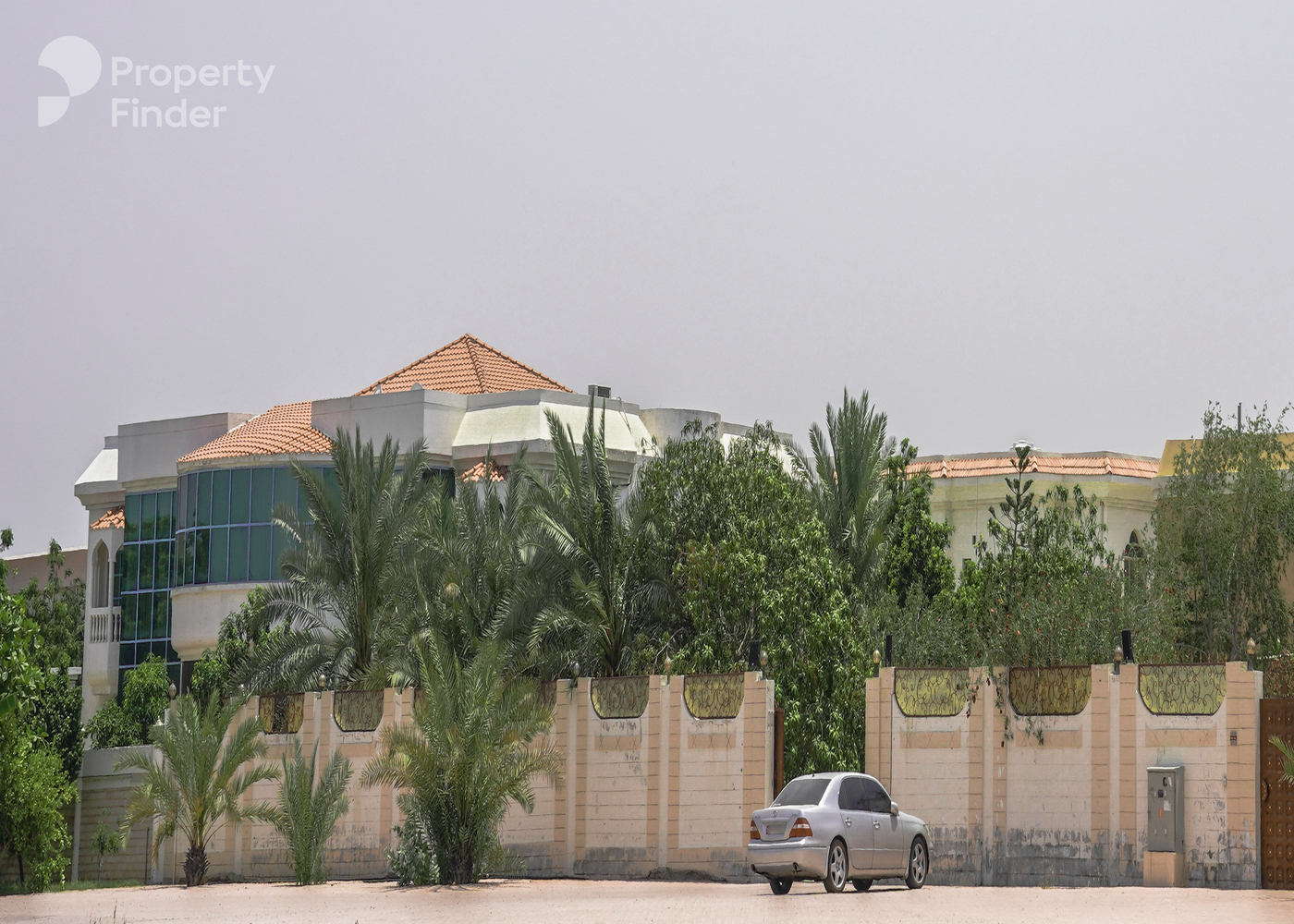 Gallery mosaic item small first