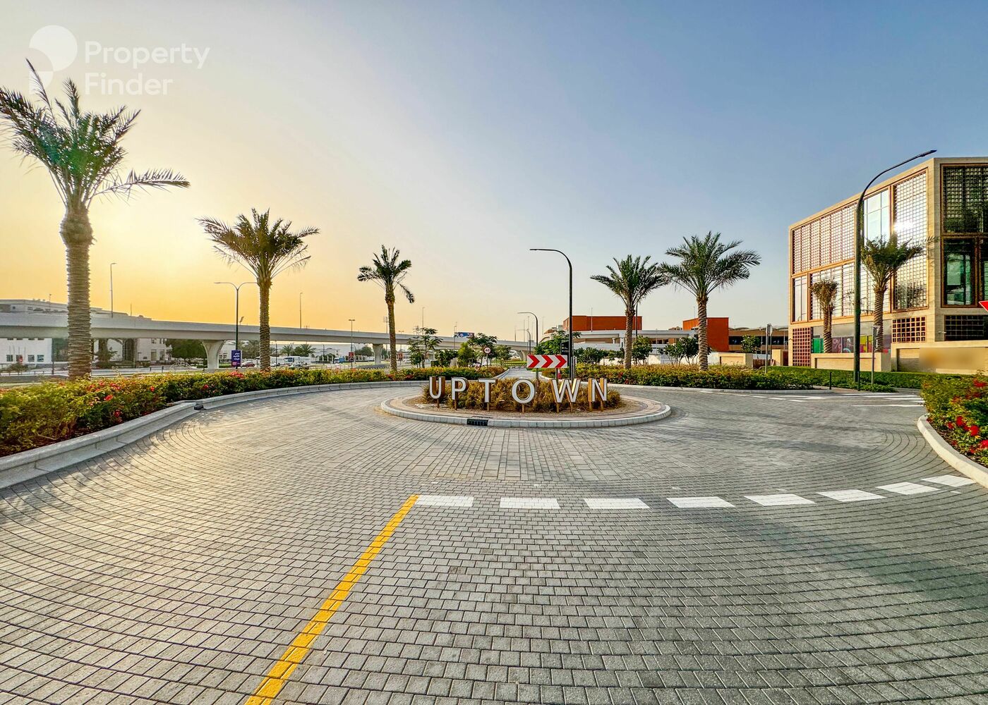 Gallery mosaic item small first