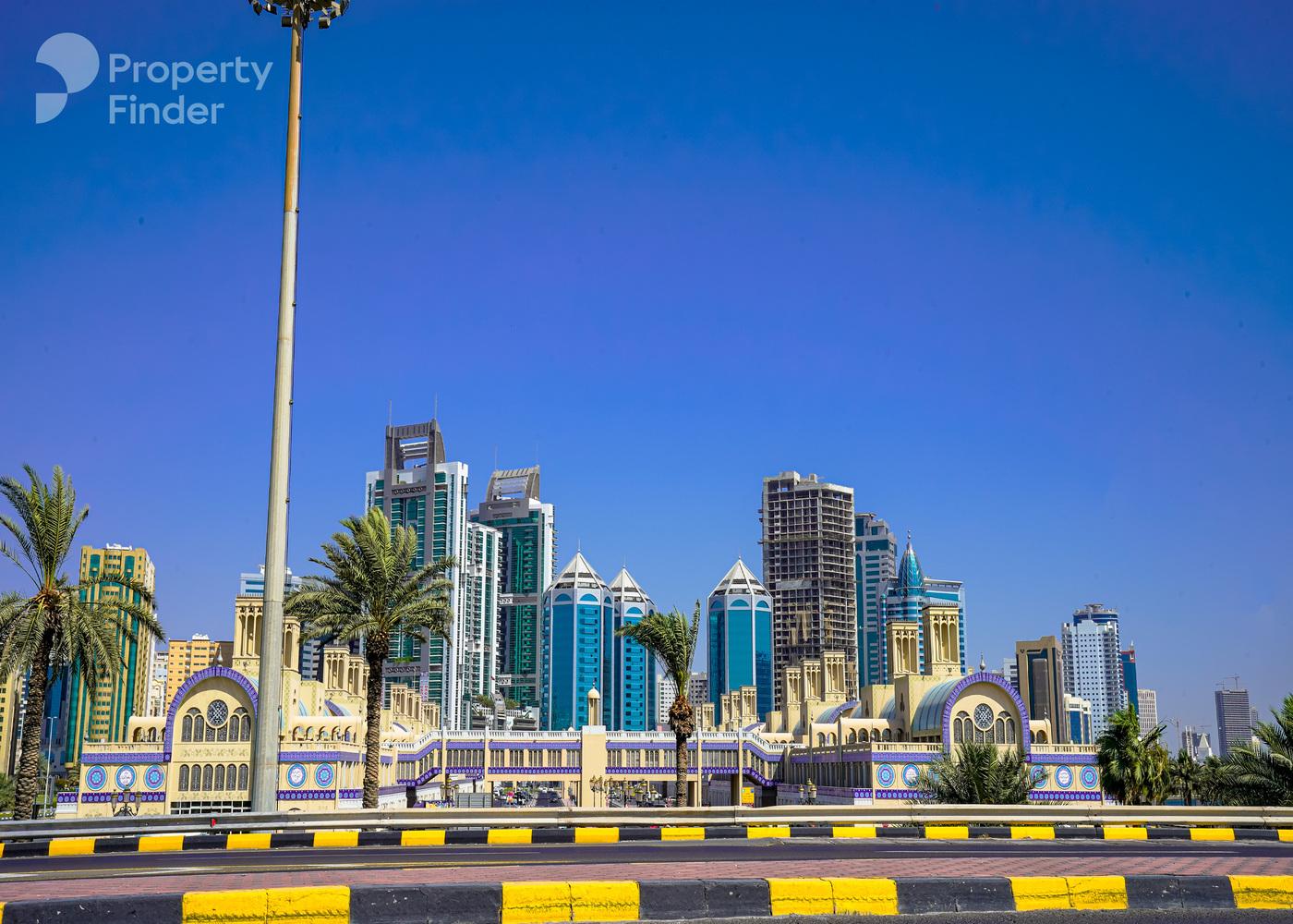 صورة لافتة لـ المجرة