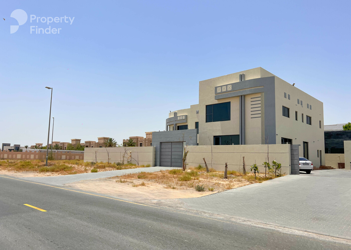 Gallery mosaic item small first