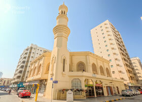 صورة لـ  في الغرب