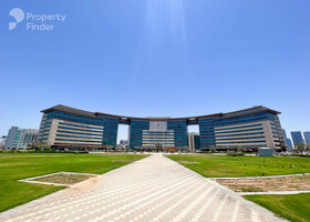 مجتمع ميناء زايد