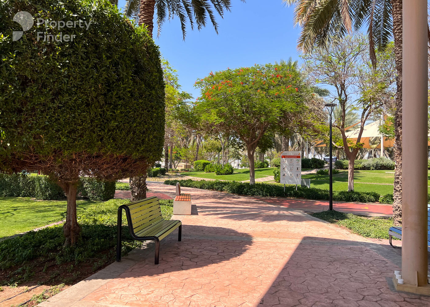 Gallery mosaic item small first