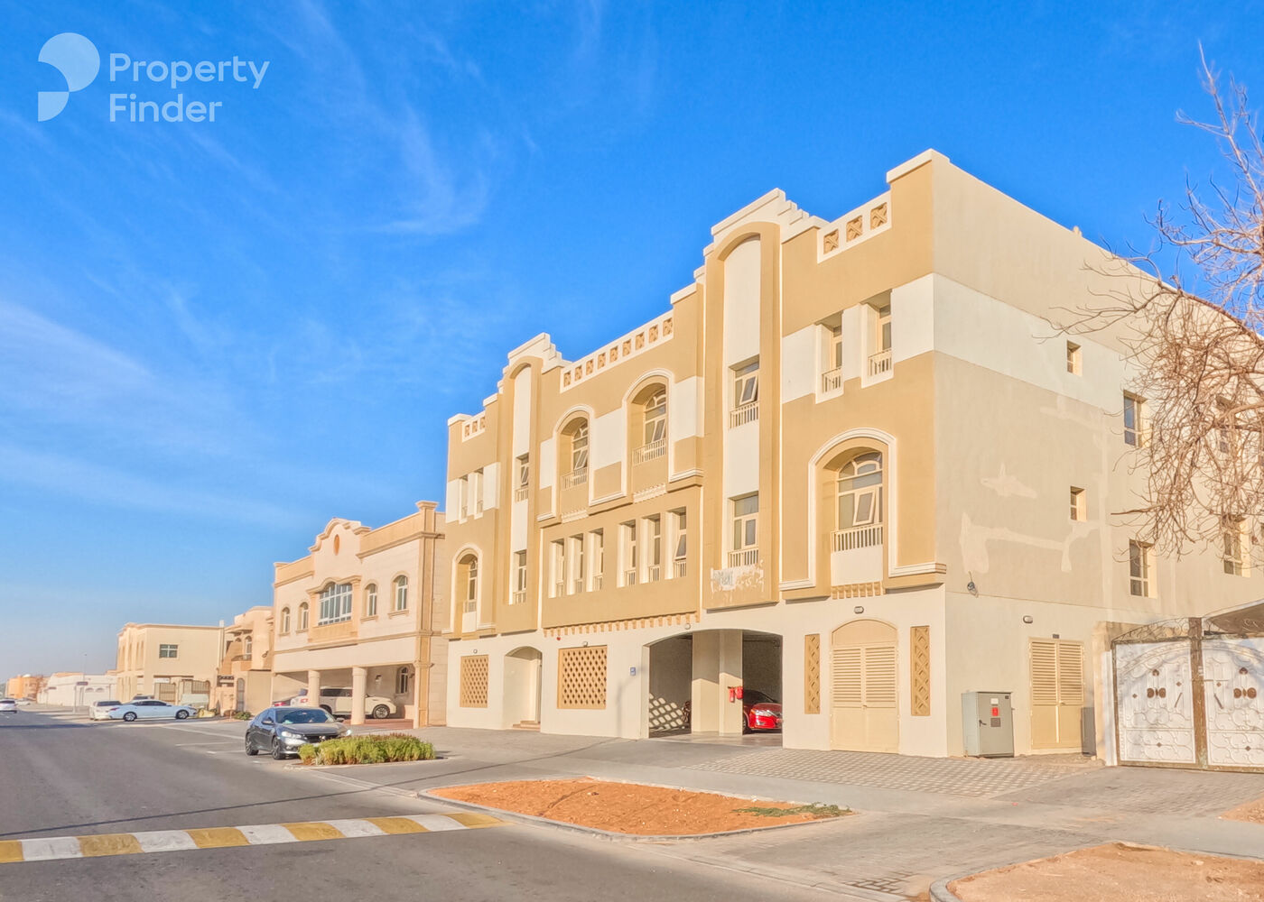 Gallery mosaic item small first