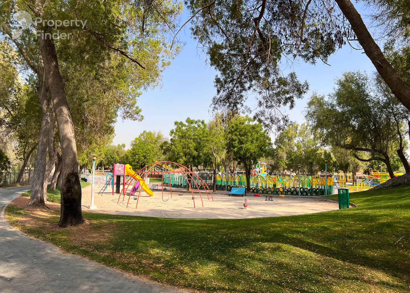 Gallery mosaic item small first