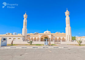 صورة لـ الأماكن الدينية في النيادات